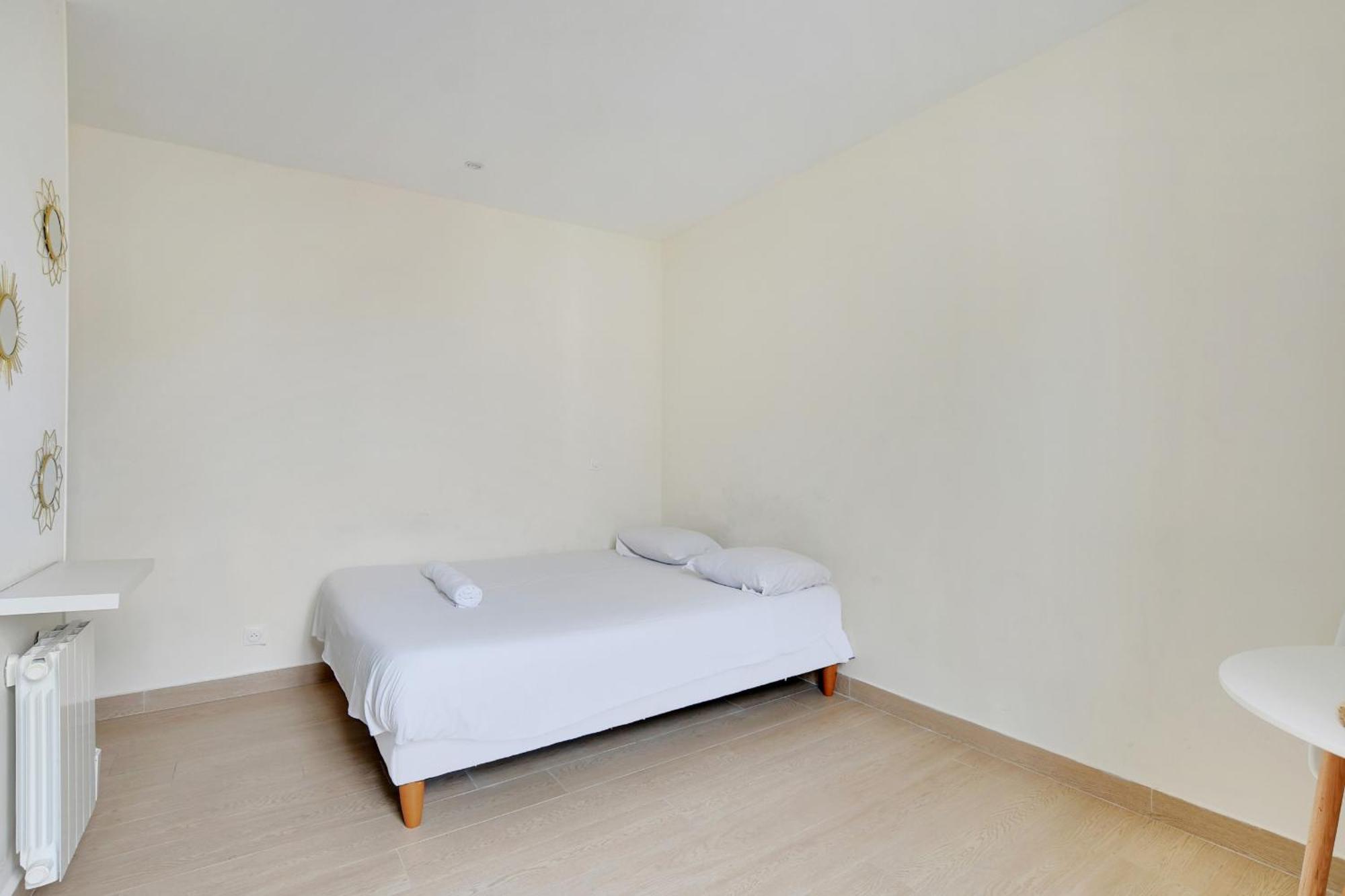 Charmant Studio Aubervilliers Exterior photo
